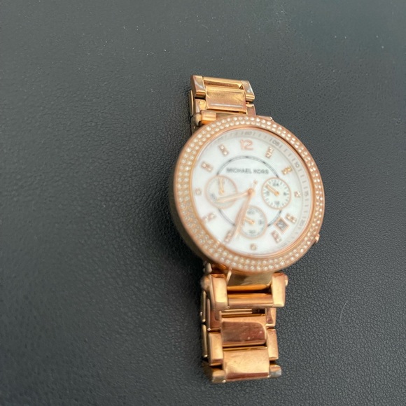 Michael Kors Watch - Picture 3 of 5